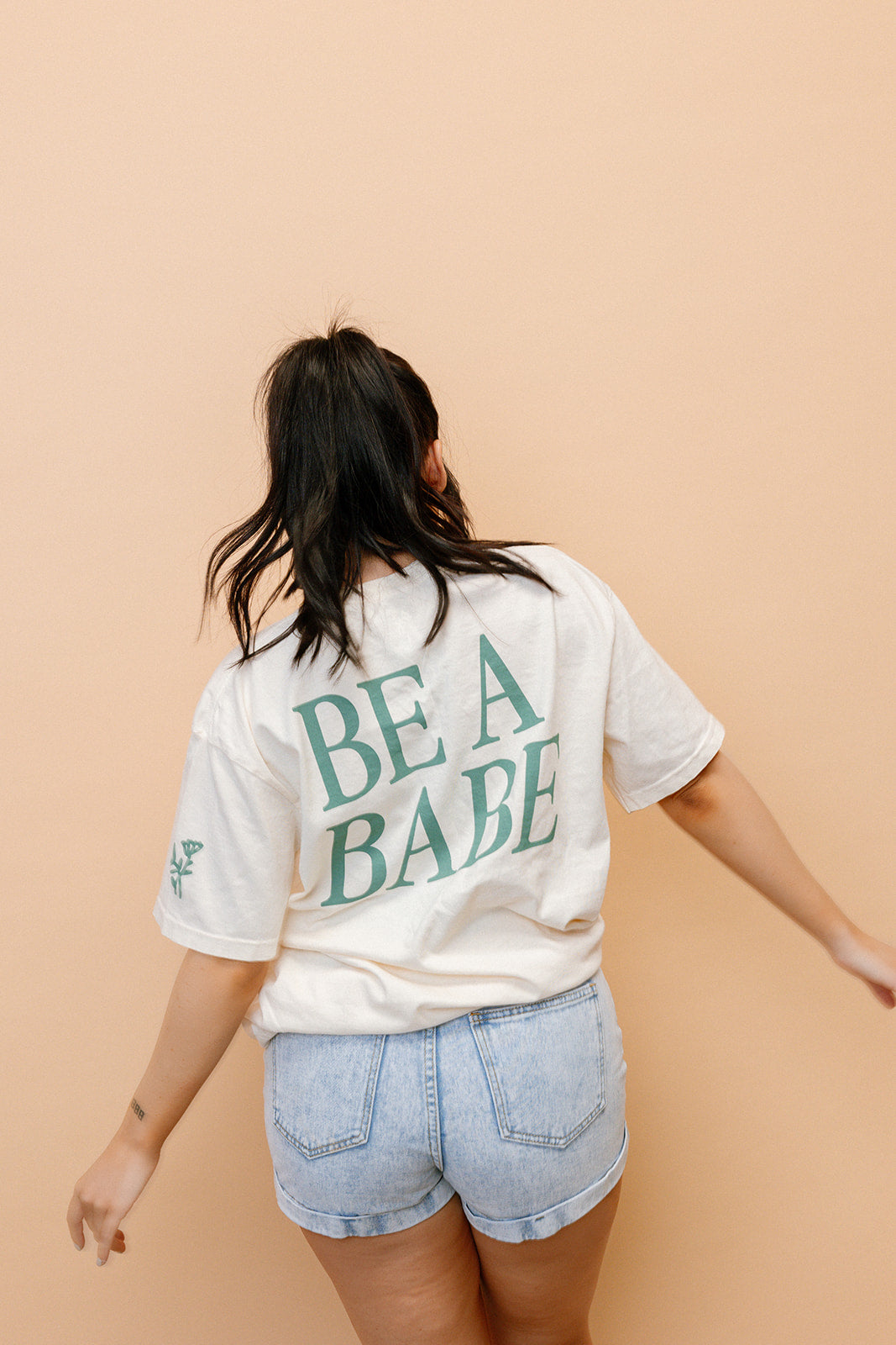 Bungalow Babes Tee